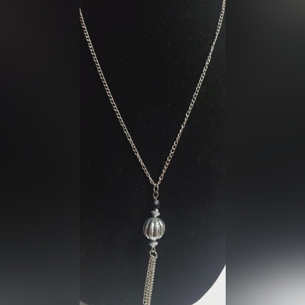 Long Silver Necklace with silver ball  Pendant.🌴 - Picture 5 of 5